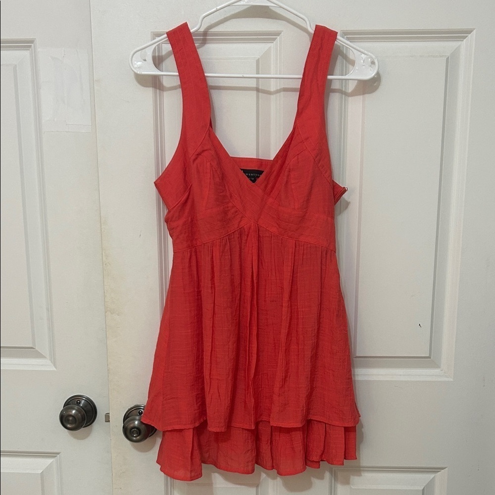 Twentyone loose V-neck, tank top size medium side zipper